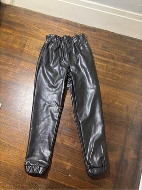 Abercrombie & Fitch Black Faux Leather Paperbag Jogger Pants Size XS
